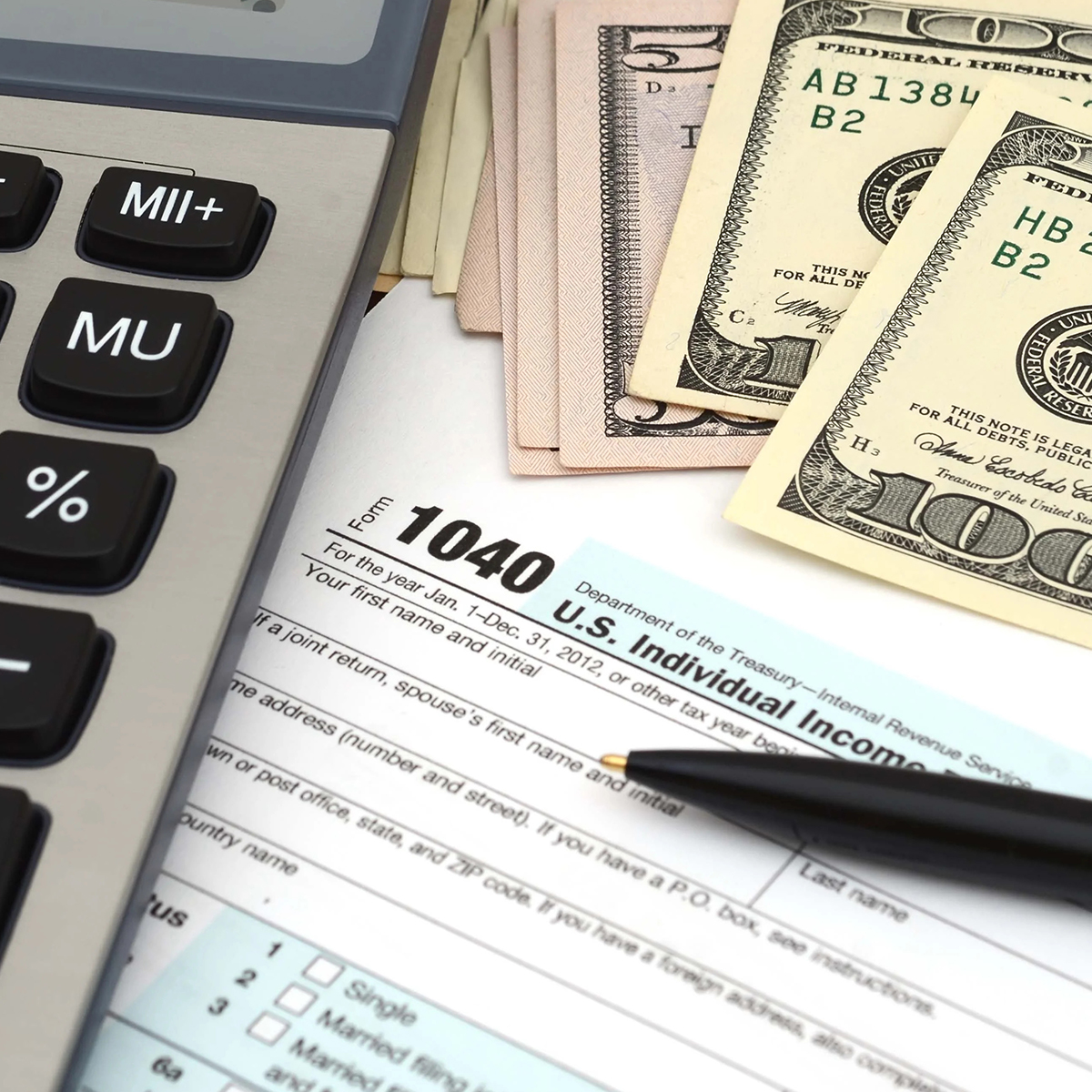 Estimador de retención de impuestos del IRS ayuda a contribuyentes a prepararse para temporada de impuestos de 2024; asegúrese de que la retención esté correcta en sus cheques de 2023